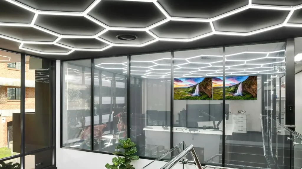 Plafon Lighting Feature